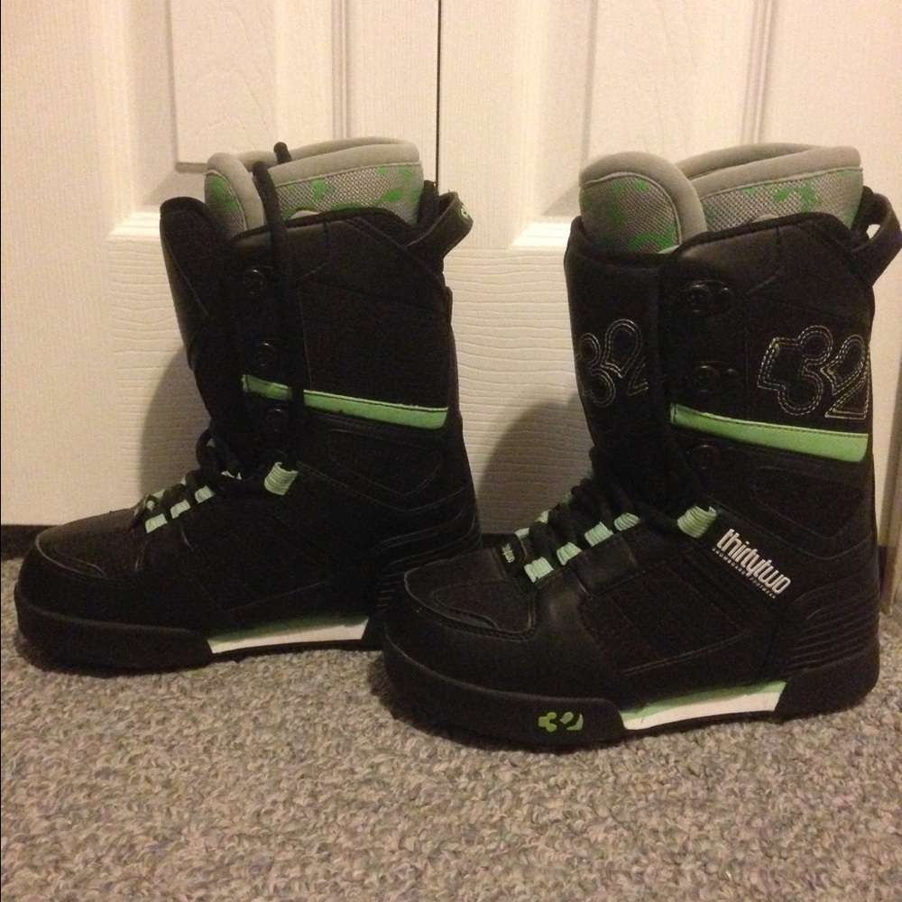 32 Prion W's Snowboarding Boots